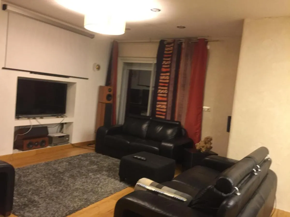 La Decouverte, Jacuzzi, Sauna, Et Terrasse Avec Vue Sur Lac A La Campagne Entre Toulouse Et Auch Catonvielle 0*,  France