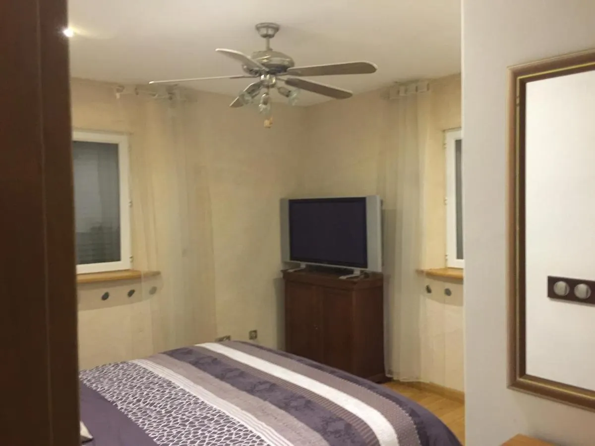 La Decouverte, Jacuzzi, Sauna, Et Terrasse Avec Vue Sur Lac A La Campagne Entre Toulouse Et Auch Catonvielle