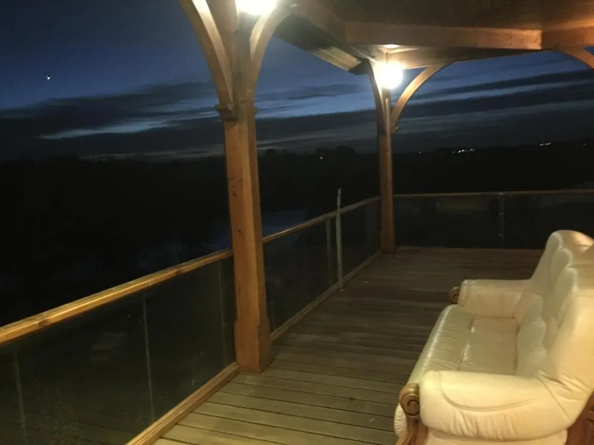 Holiday home La Decouverte, Jacuzzi, Sauna, Et Terrasse Avec Vue Sur Lac A La Campagne Entre Toulouse Et Auch Catonvielle