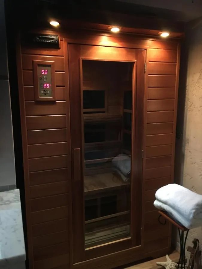 Holiday home La Decouverte, Jacuzzi, Sauna, Et Terrasse Avec Vue Sur Lac A La Campagne Entre Toulouse Et Auch Catonvielle