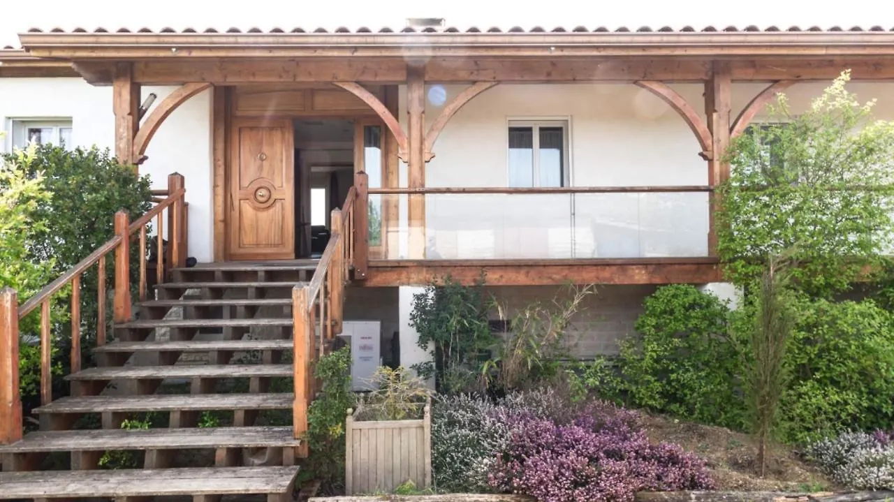 Holiday home La Decouverte, Jacuzzi, Sauna, Et Terrasse Avec Vue Sur Lac A La Campagne Entre Toulouse Et Auch Catonvielle